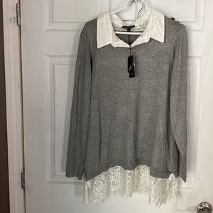 NWT sweater tunic with lace collar and bottom